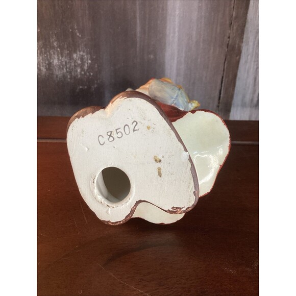 Napcoware Boy and girl kissing Figurine No. C-8502 - Picture 9 of 15